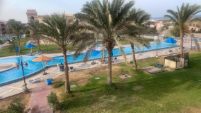 شاليه ٣ غرف فيو بسين ببورتو ساوث بيتش 3rooms pool view porto south beach